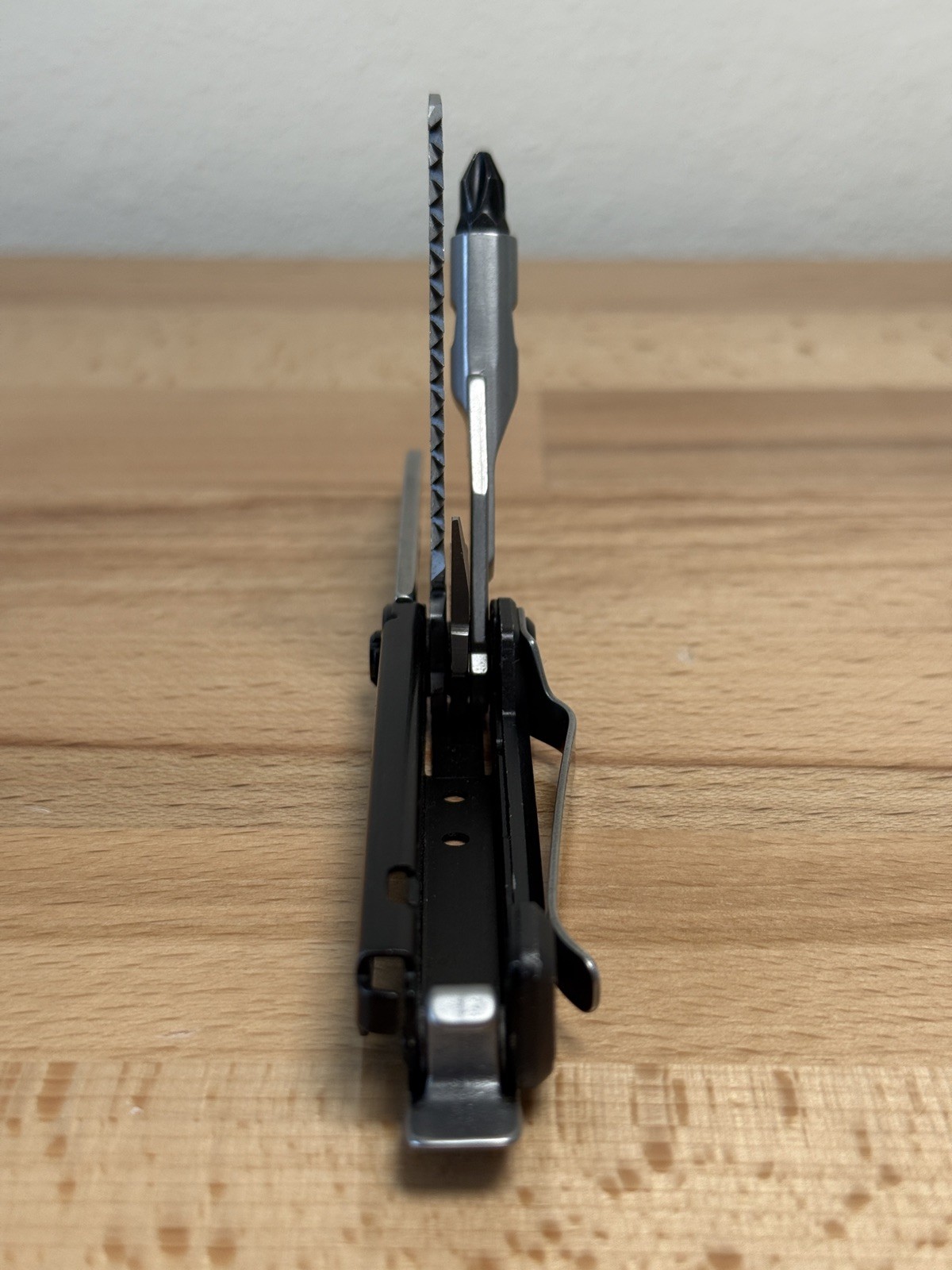 Gerber Armbar Trade Onyx Multi-Tool 2.5 ” SS Blade 2 Sided Screwdriver 2.5 O.Z.