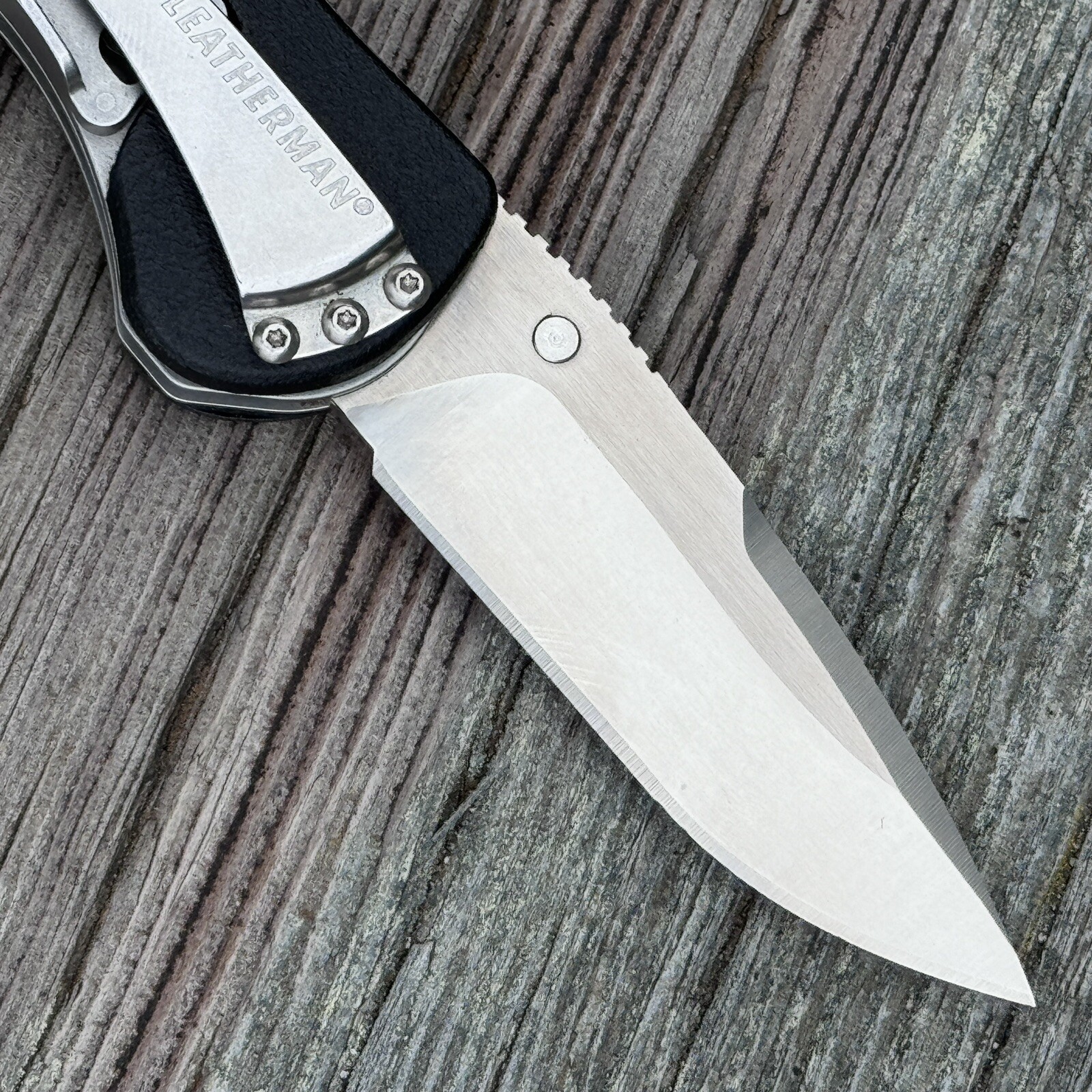 Leatherman E55B multitool (Expanse Series). Premium 154CM Stainless steel