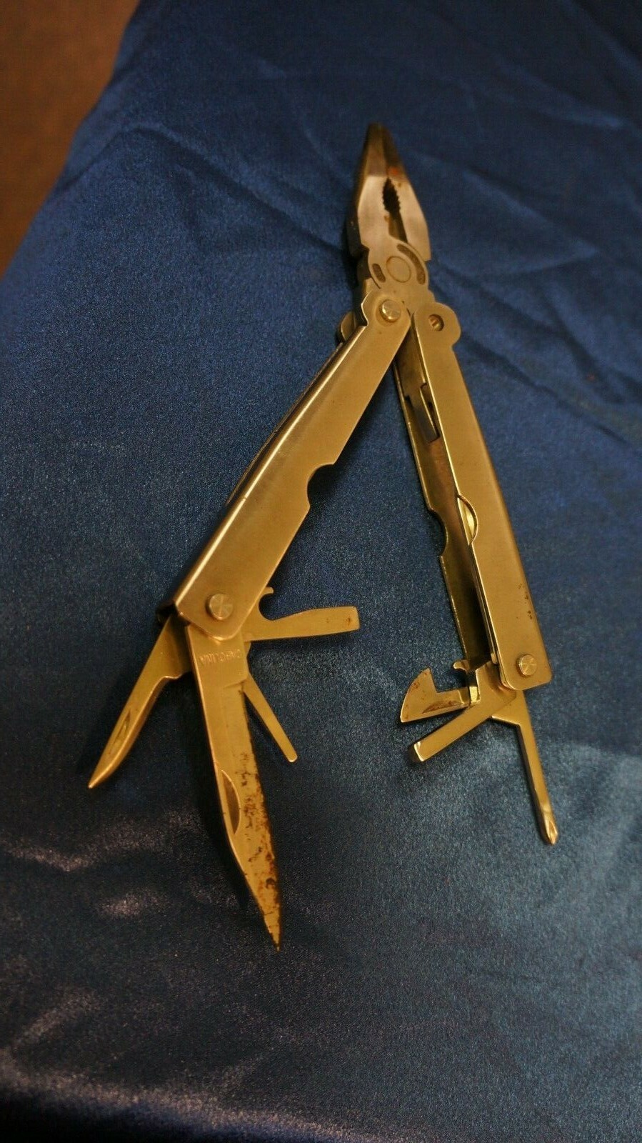 USED CAROLINA MULTI TOOL 10 TOOLS 4.5″