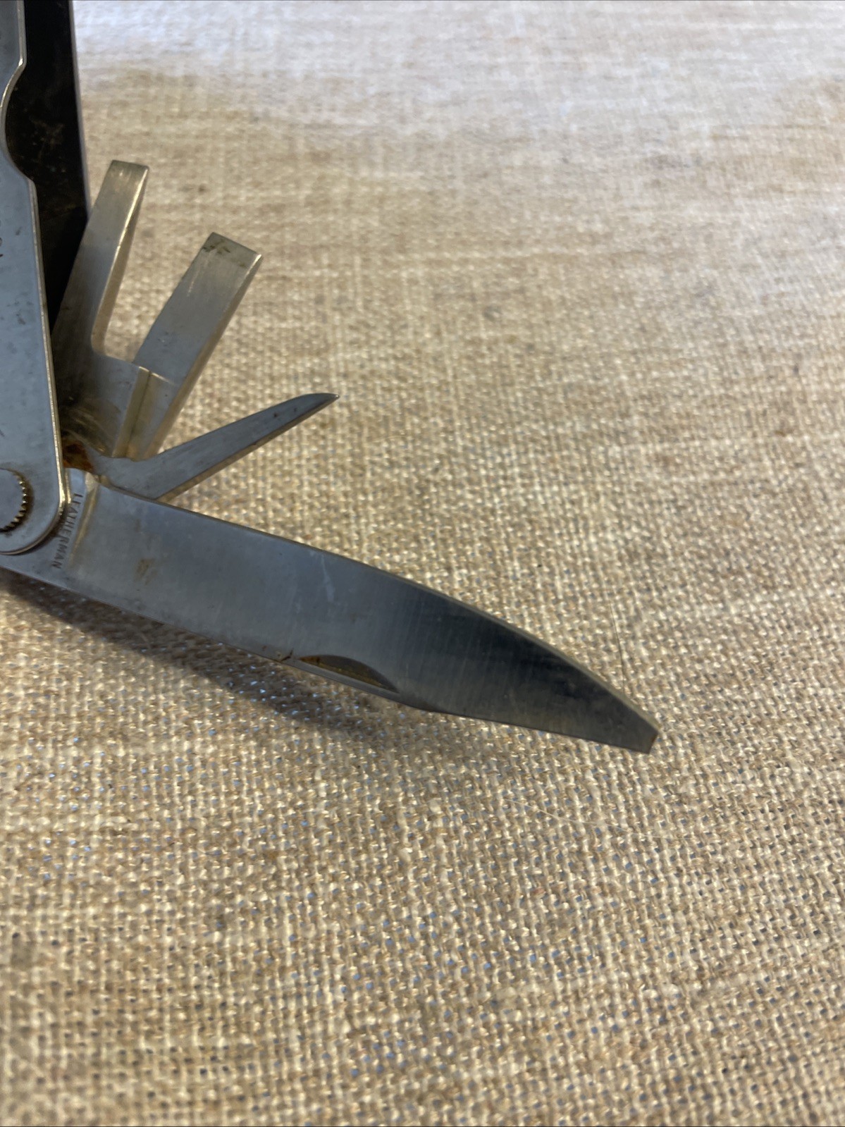 The Original Marlboro Country Store Leatherman Pocket Survival Multi Tool 1995