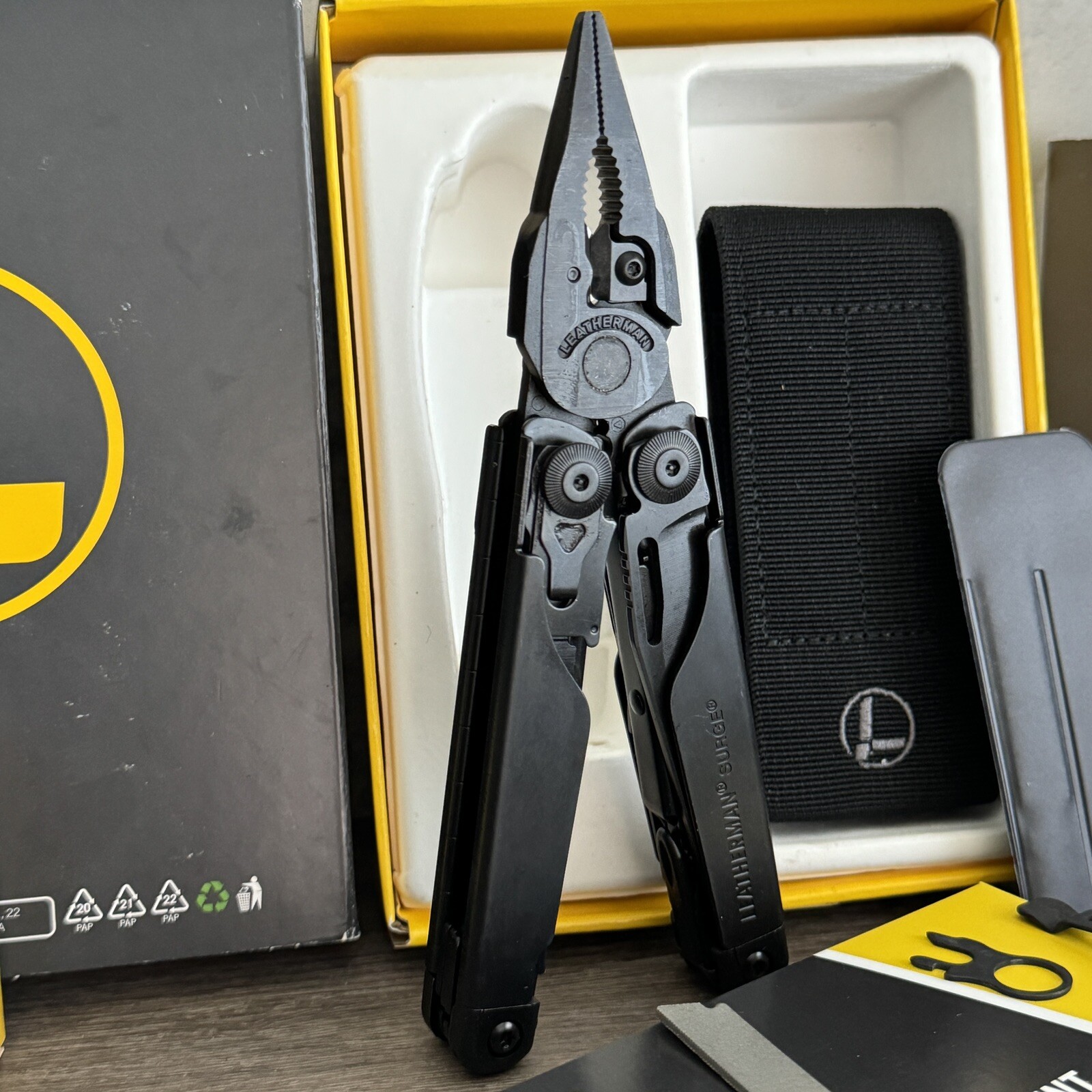 Leatherman Surge Black bundle Multitool w/Bit Kit Bit Driver Extender + MORE