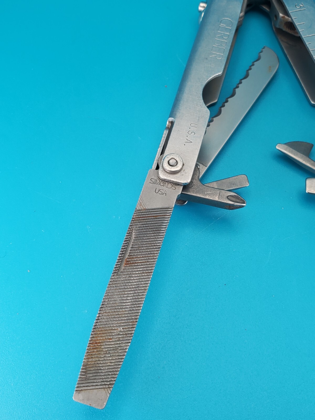 Gerber Vintage Stainless Steel Bluntnose MP400 Multi-Tool!