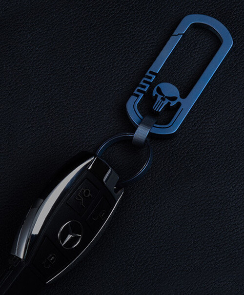 EDC Titanium TC4 Skull Keychain Carabiner w/ Key Ring Outdoor Fast Hanging Tool