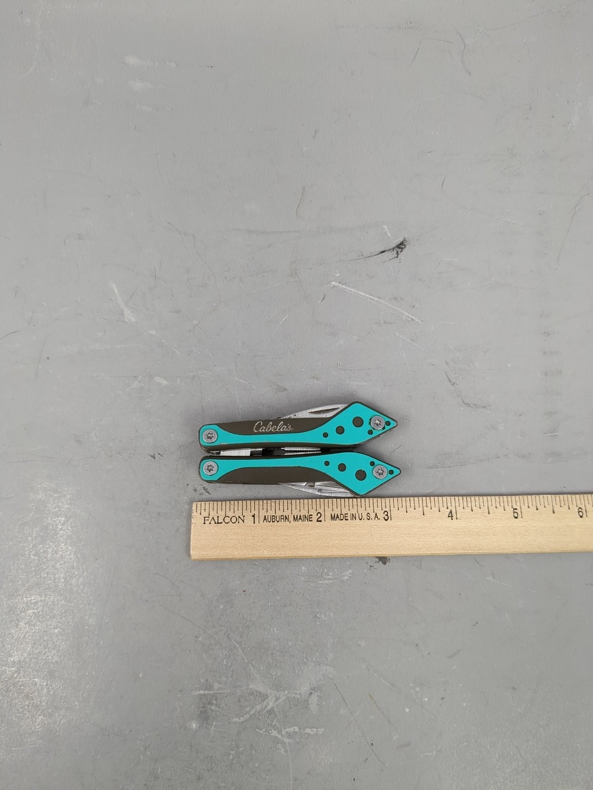 Cabela’s Multi-Tool Pliers Knife Scissors Screwdrivers Utility Tool