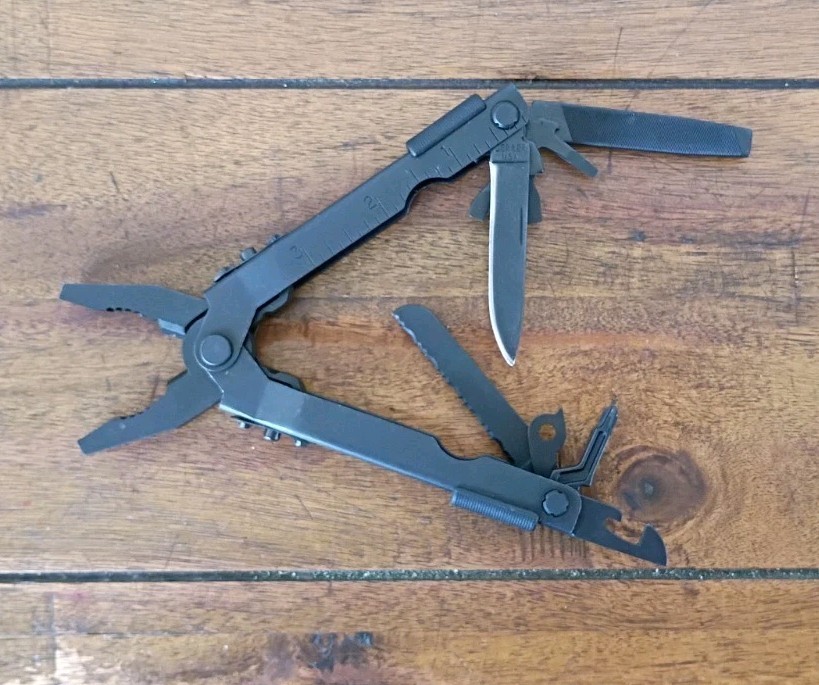 Gerber MP600 Needlenose Multi-Tool Black Oxide With Nylon Sheath