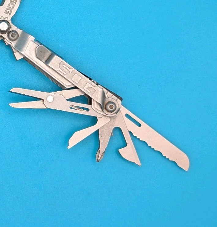 SOG PowerPint Tool Compact Lightweight Silver Multi-Tool!