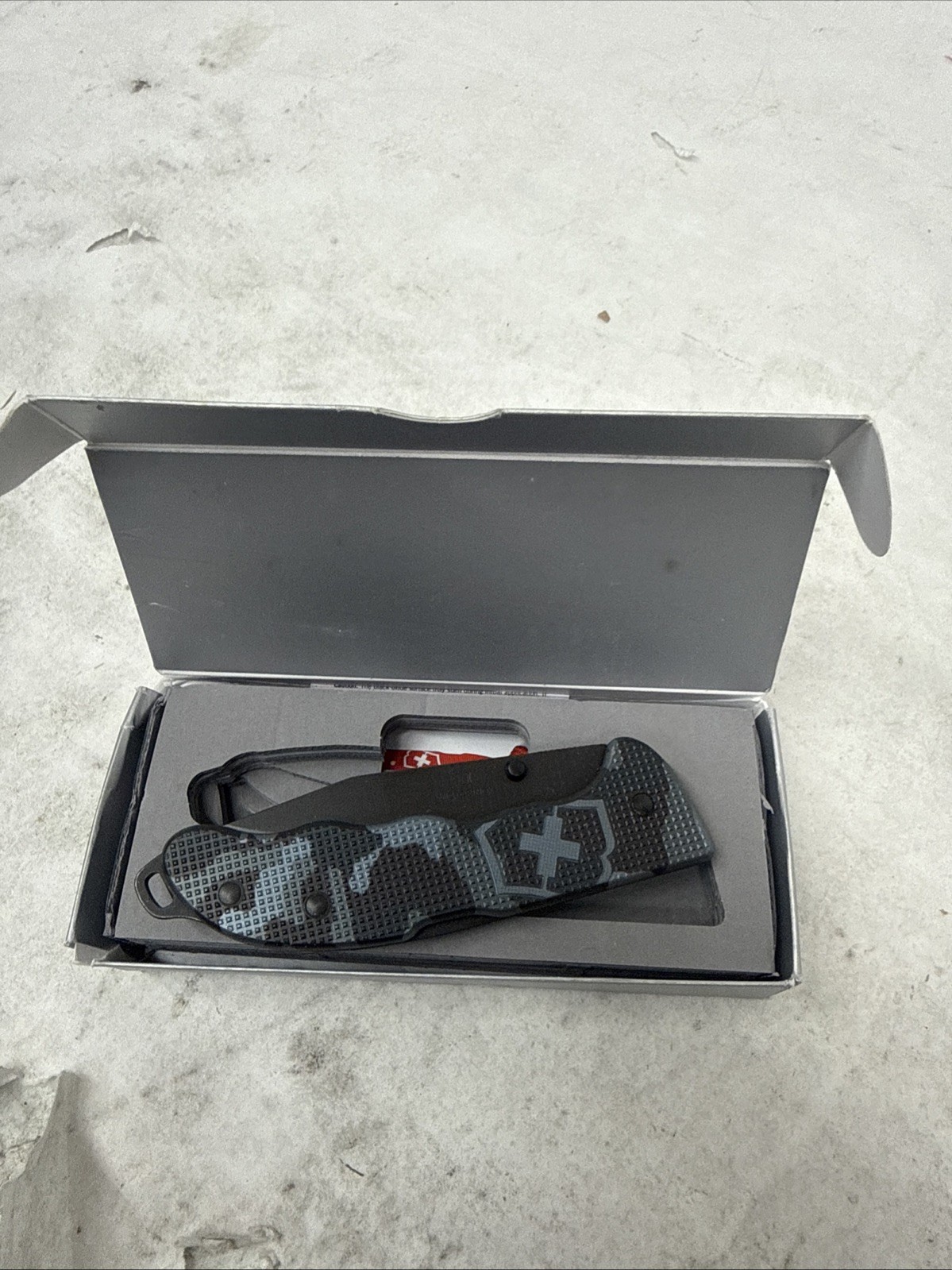 VICTORINOX Evoke Collection Folding Knife Camping Outdoor Swiss Made New