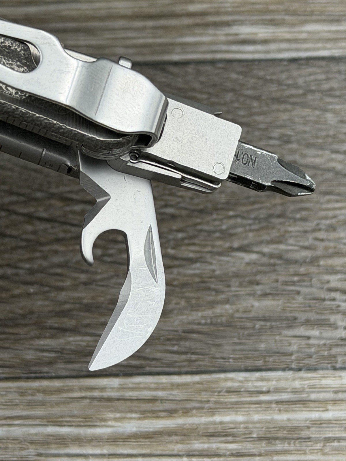 Leatherman Charge TTI Titanium S30V Multi-Tool