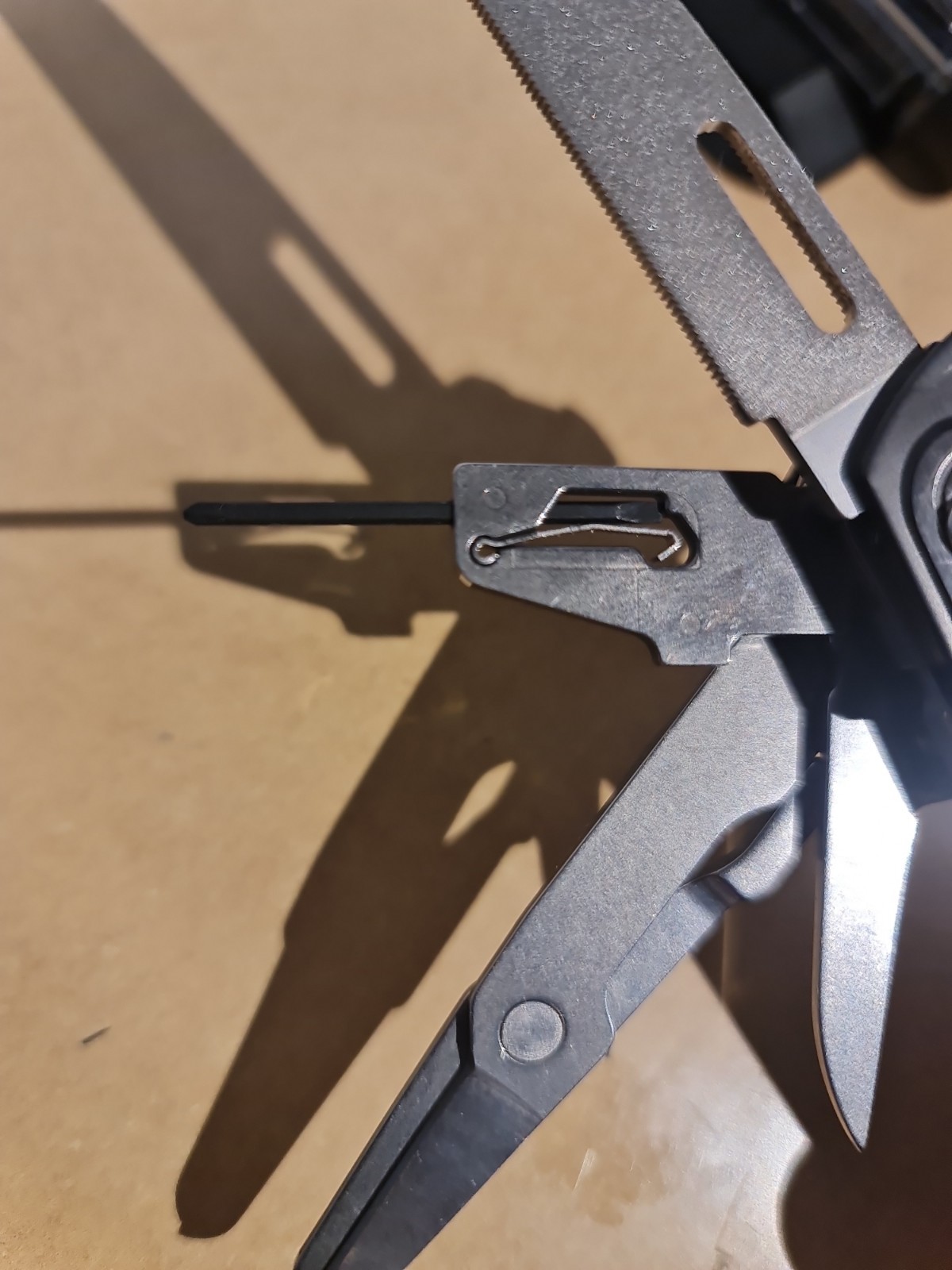 Leatherman ARC Multi Tool MagnaCut Blade With Ratchet / Bit Kit / Led Torch