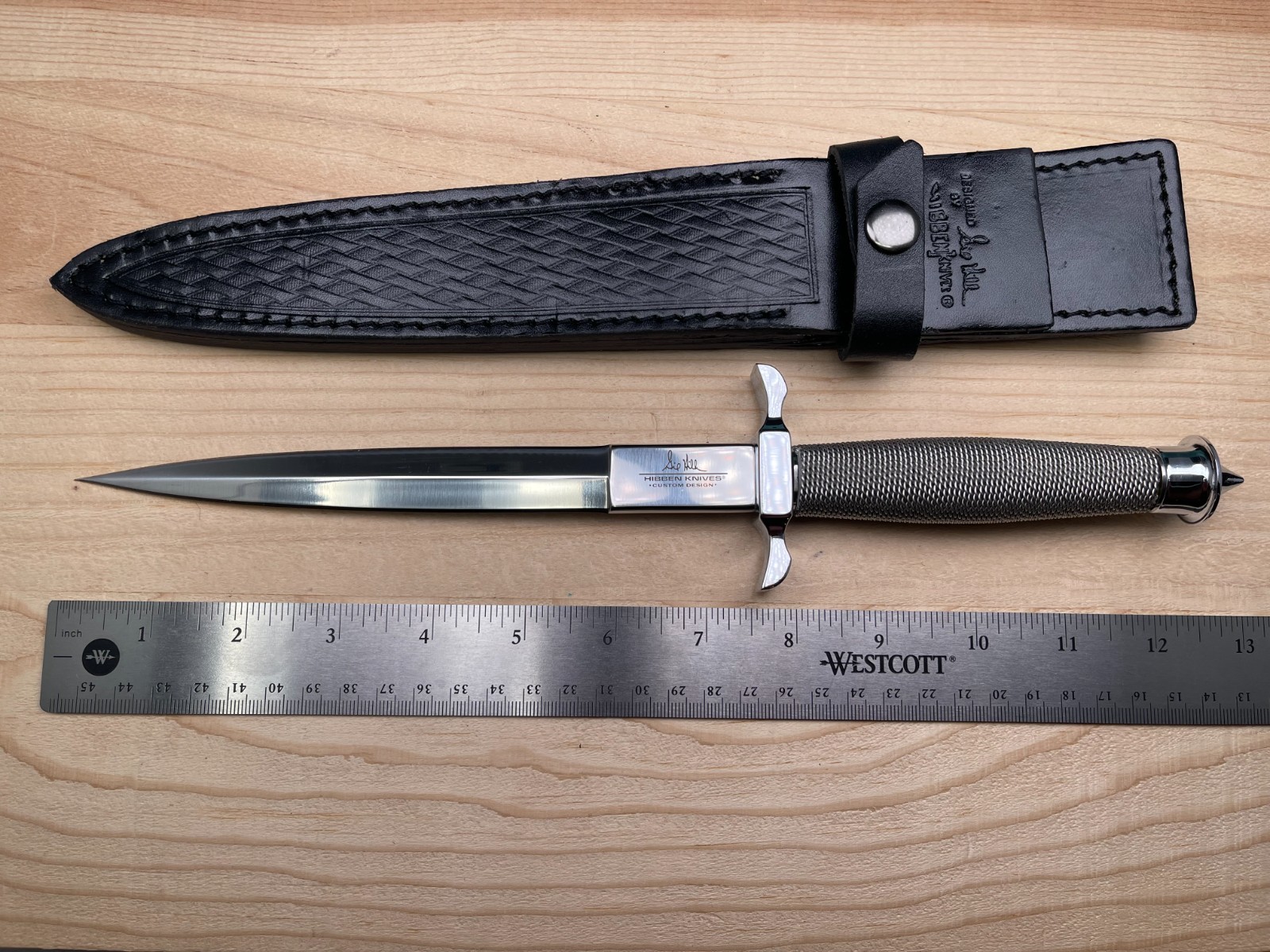 GIL HIBBEN Silver Shadow Dagger Knife With Leather Sheath – Double-Edged Blade