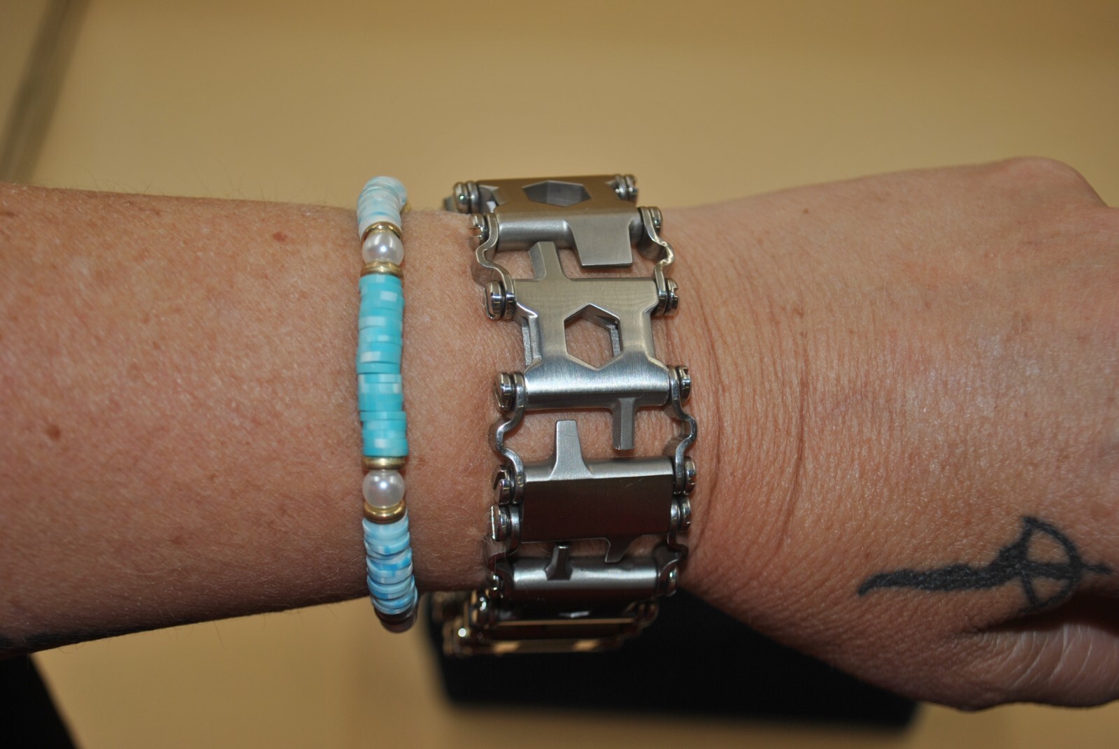Multifunctional Stainless Steel Outdoor Survive Tool Bracelet