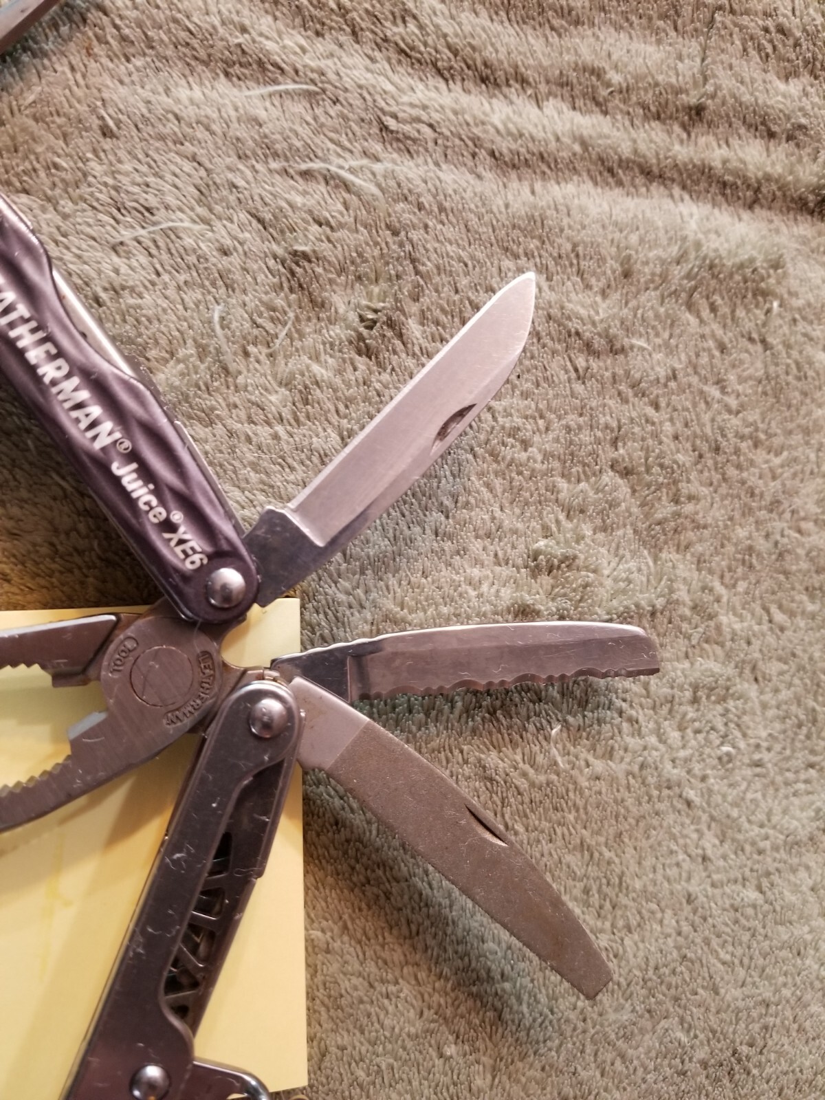 1 Leatherman Grey XE6 JUICE Multi Tool FISHING NICE LOT 2501