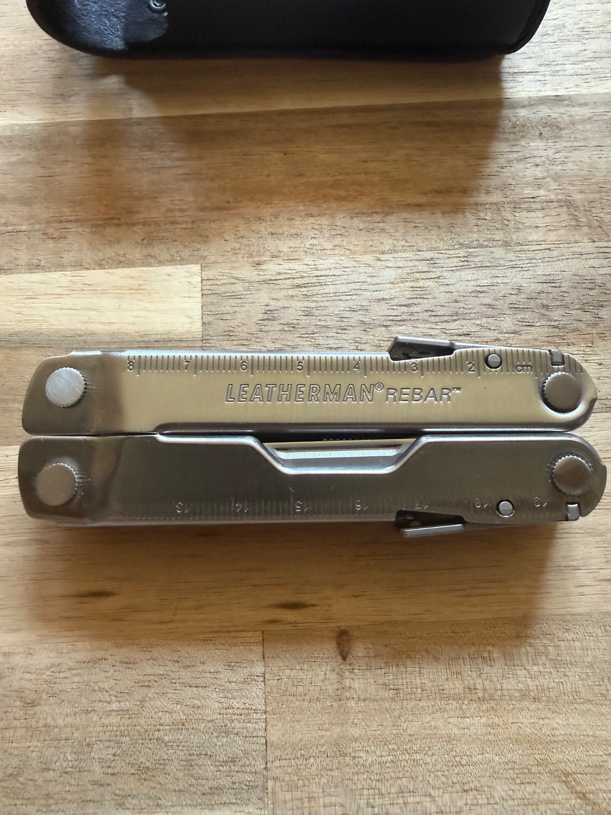 leatherman rebar multi-tool with leather case