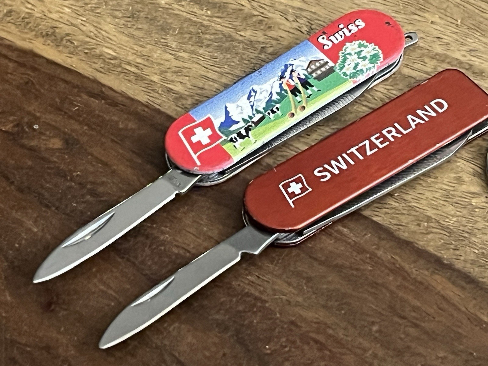 Generic “Switzerland” Inscription Multi Tool Keychain TSA Confiscated Lot Of 2