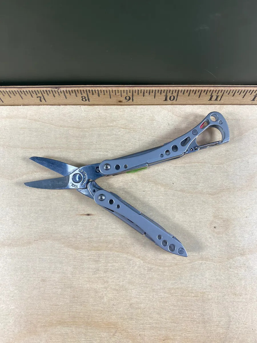Leatherman Style CS #4. Pink Breast Cancer Awareness Edition. Light usage