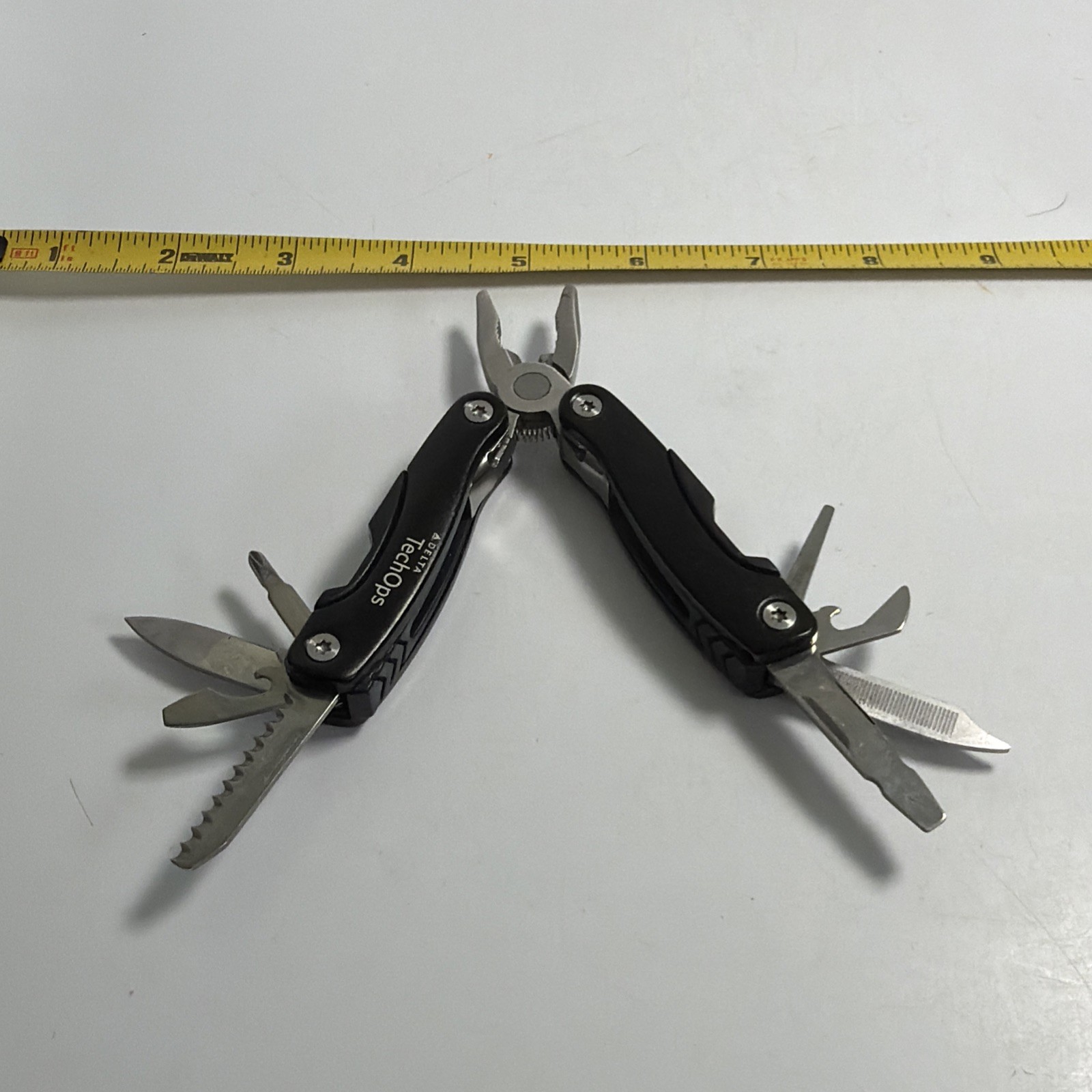 Delta Tech Ops Multi Tool 9 Tools Rare Aviation Promotional Flight