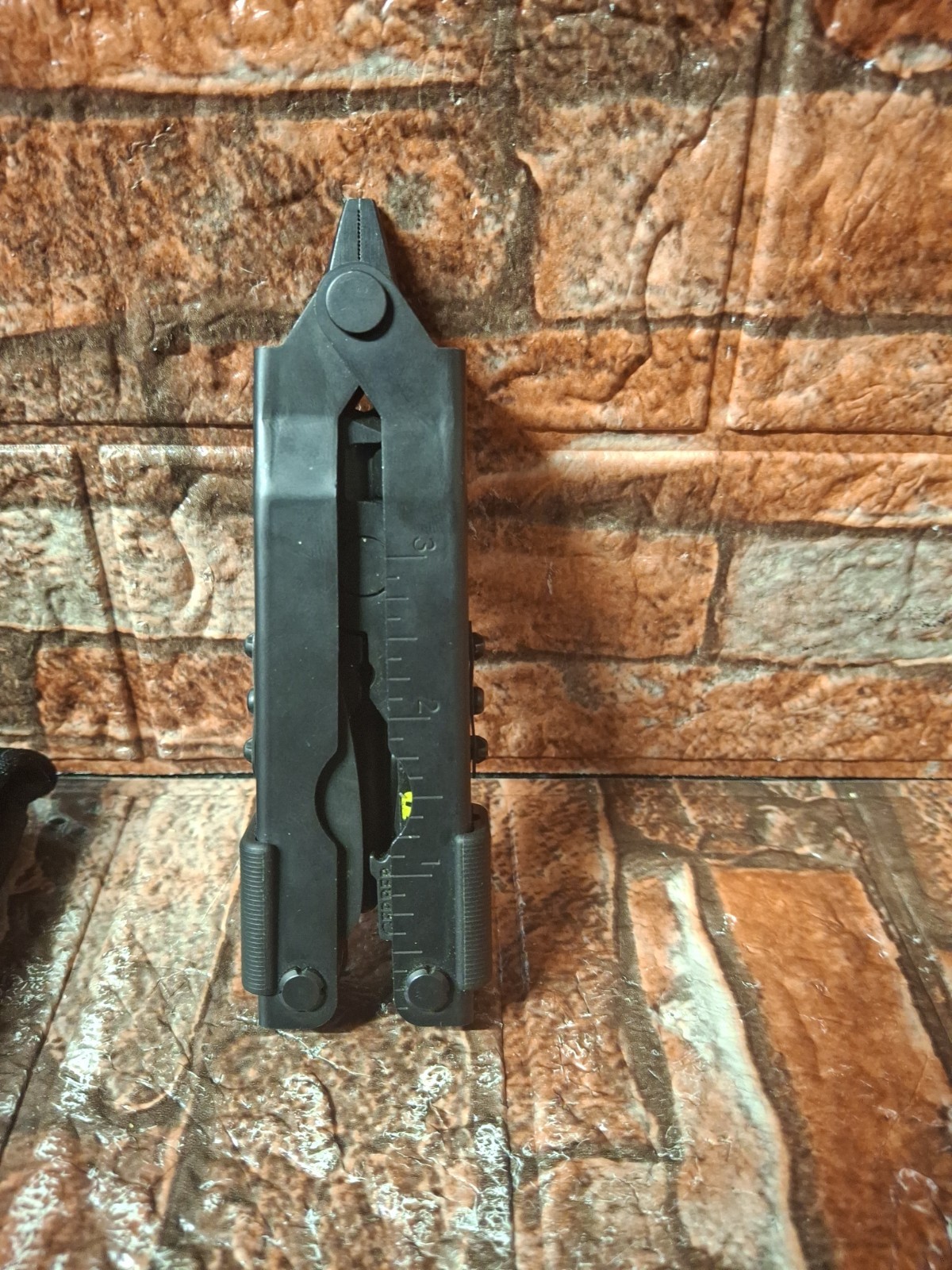 GERBER DET Needle Nose Multi-Plier MP600 Black w/RemGrit Explosive Punch Crimper