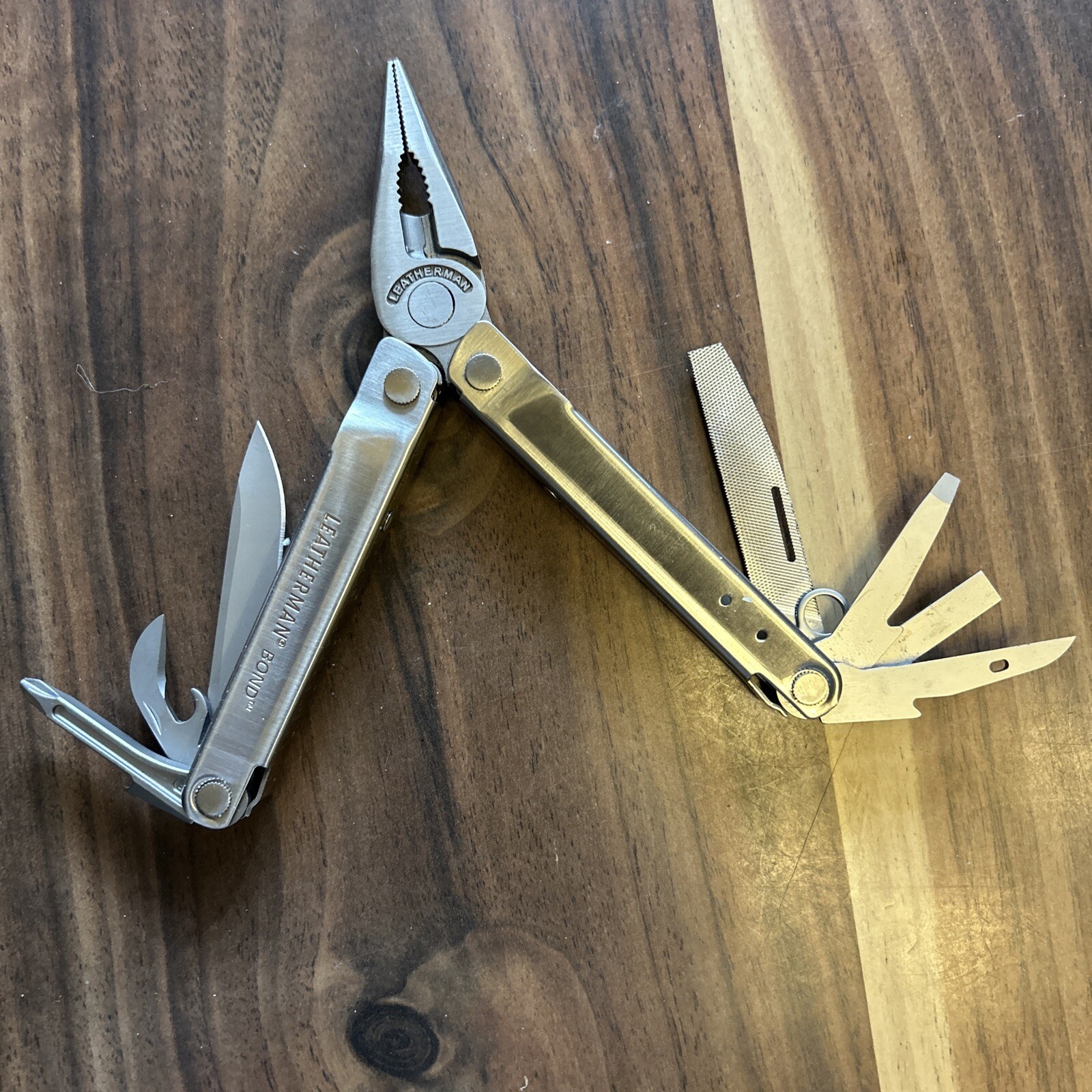Leatherman Bond , 1 Sheath, Multi-Tool, Pliers, Knife, Stainless, Excellent!