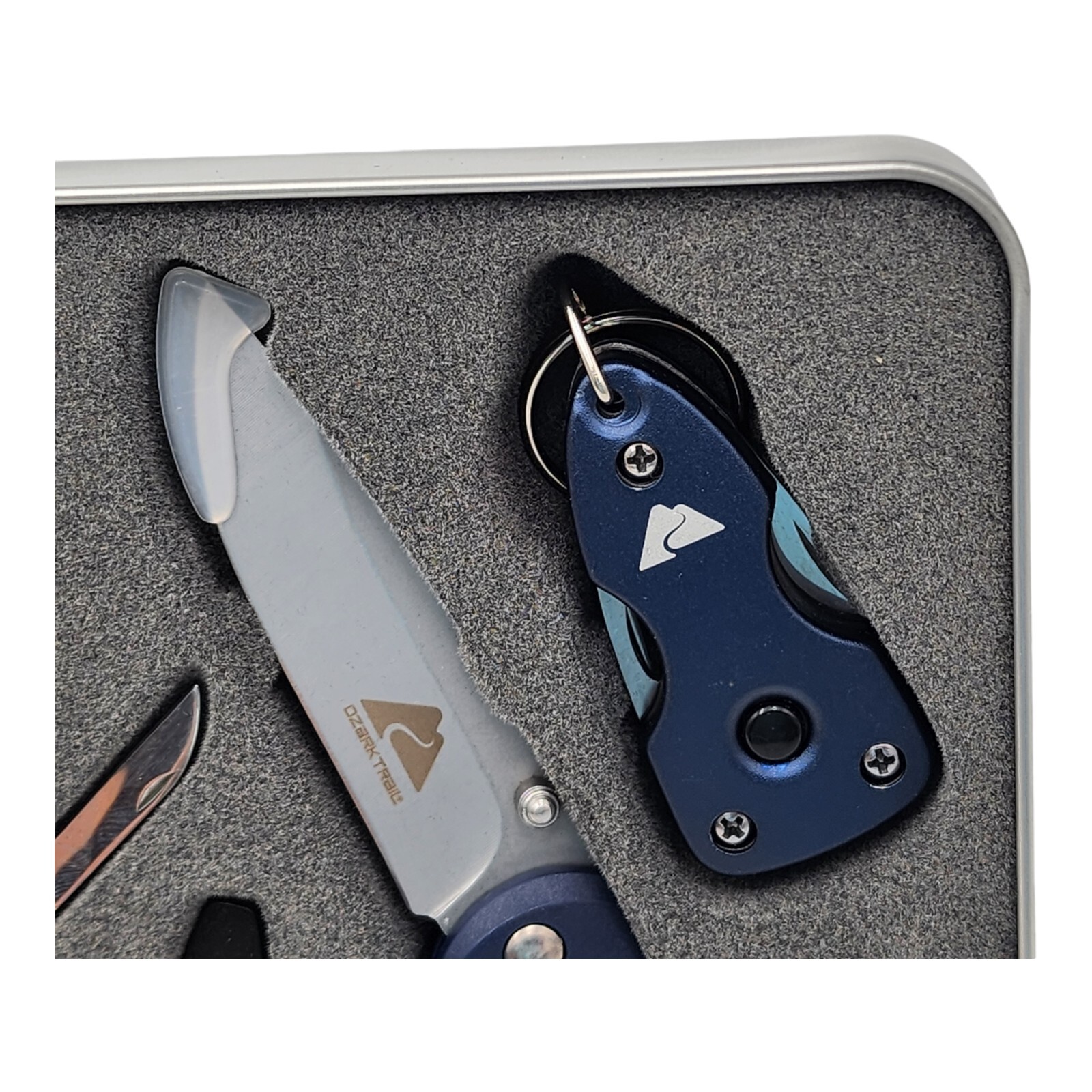 Ozark Trail Four Piece Combo Knife Set Keychain Pocketknife Tin