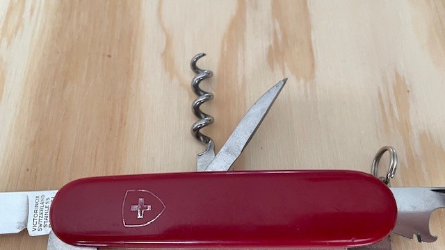 Victorinox RED Spartan Swiss Army Knife Multi Tool – Great Condition