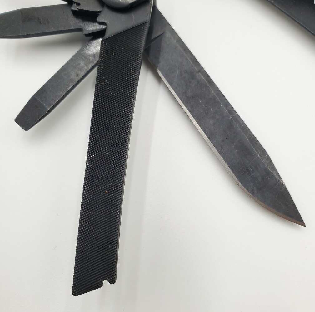 Leatherman Super Tool 300 Multi-Tools – Black