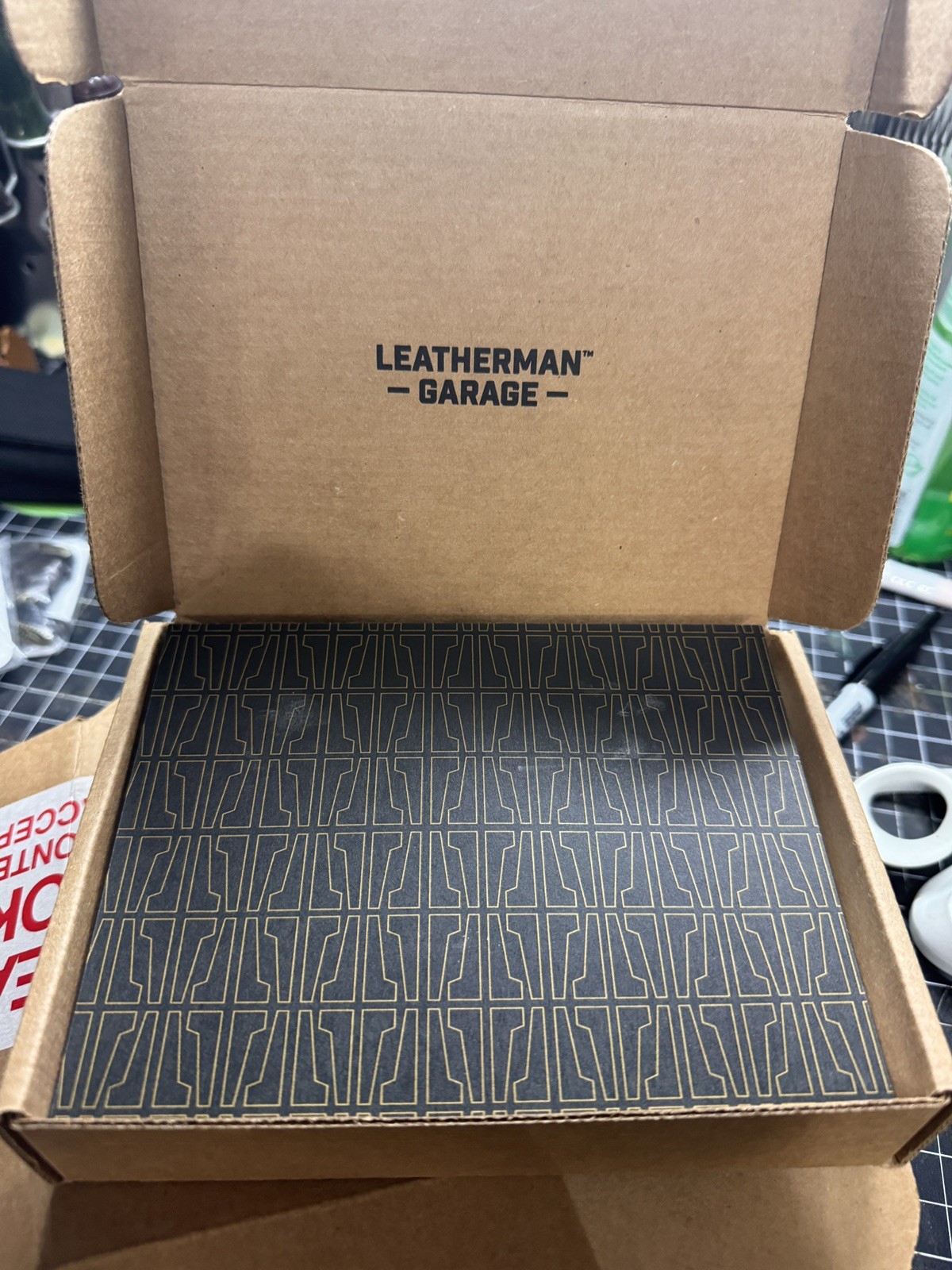 Leatherman Garage Batch #008 Captain’s Crunch Limited Edition 1900 Made NEW