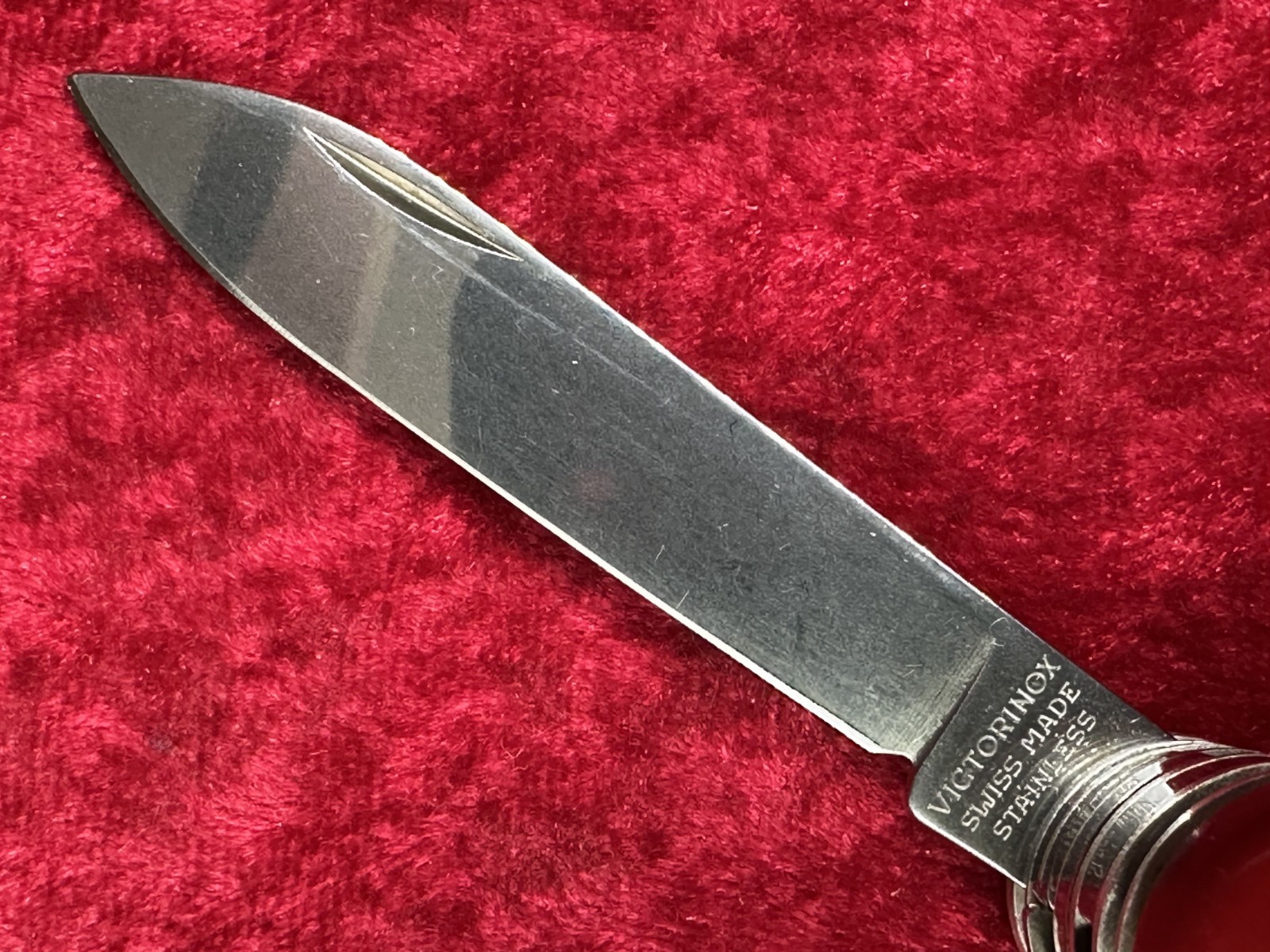 Victorinox SwissChamp Red Swiss Army Knife 91mm 33 Function 22 Tool 8 Layer($55)