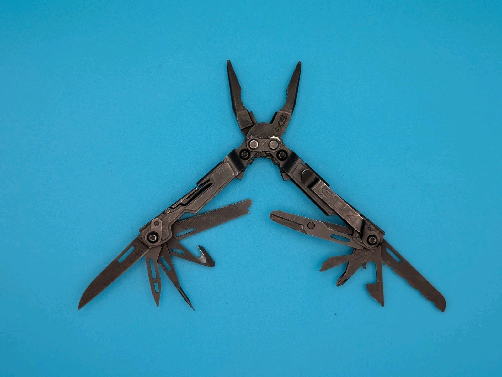 SOG PowerPint Tool Compact Lightweight Black Multi-Tool!