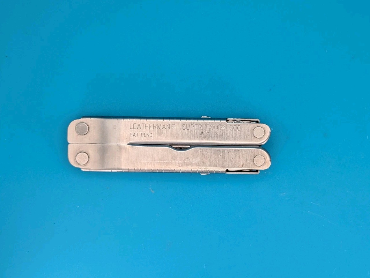 Vintage LEATHERMAN Super TOOL 200 Multi Tool! 04/03 Date Stamp!