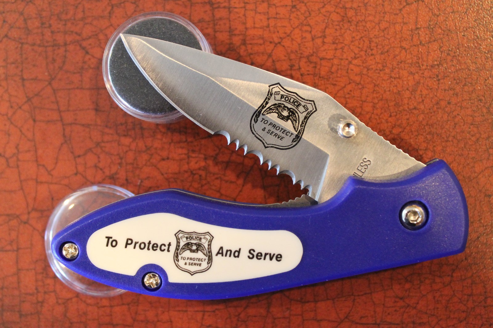 FOLDING KNIFE “POLICE – TO PROTECT & SERVE” LOCKING BLADE w/clip First Responder