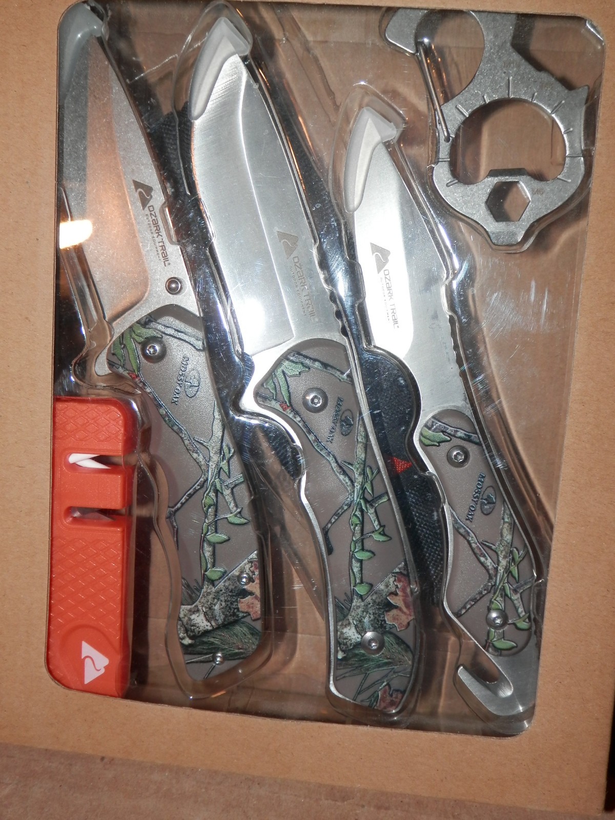 Ozark Trail 6 Piece Combo Knife set Sharpener 7-1 multi-function tool & more