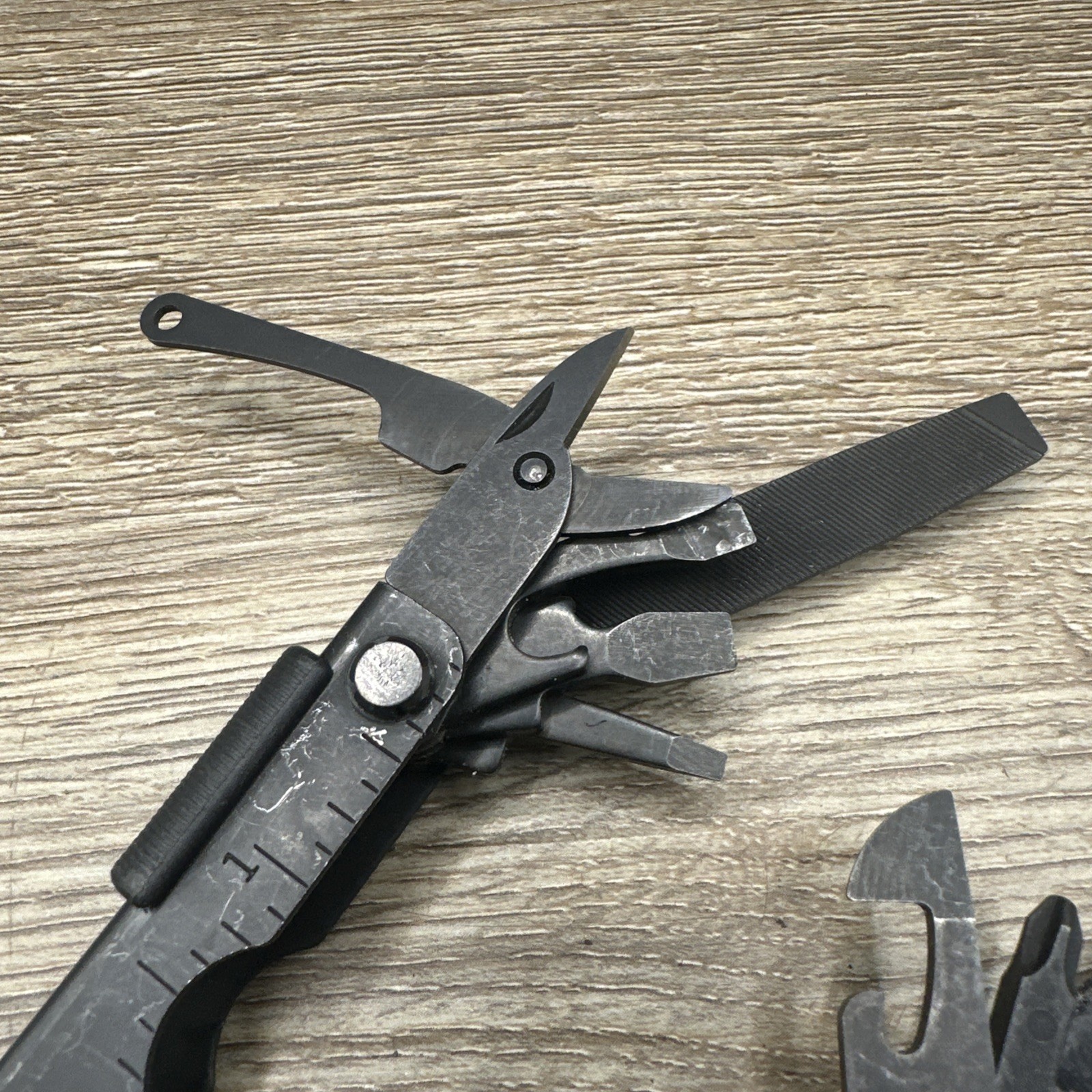 Gerber MP600 Multi-Plier 600 Multi-Tool – Black