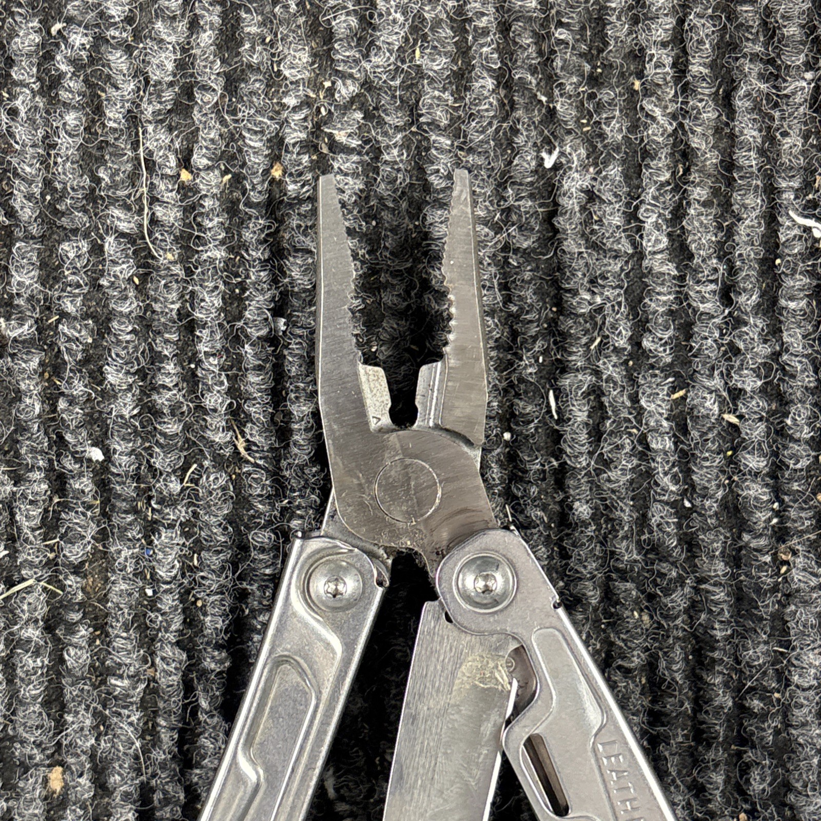 Leatherman Rev 3.8″ Multi-Tool, Stainless! USED (044)