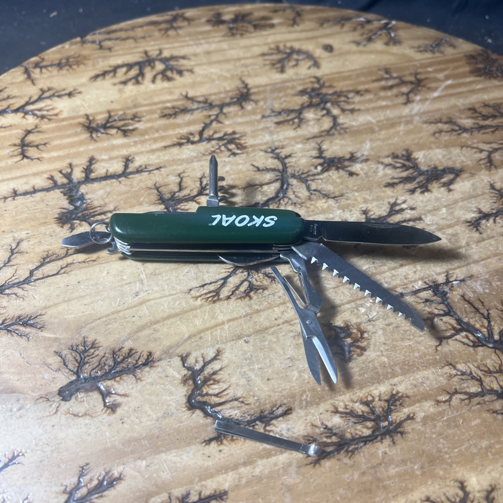 Skoal Multi Tool Collectible Promotional Swiss Army Utility Pocket Knife 13 Tool