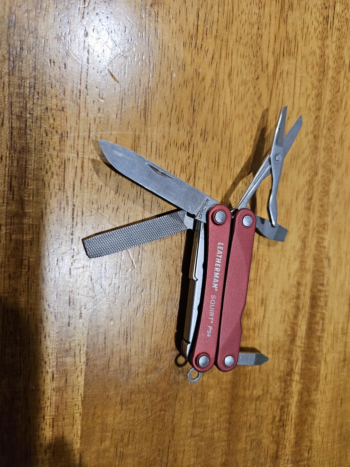 Leatherman Squirt Ps4 Red