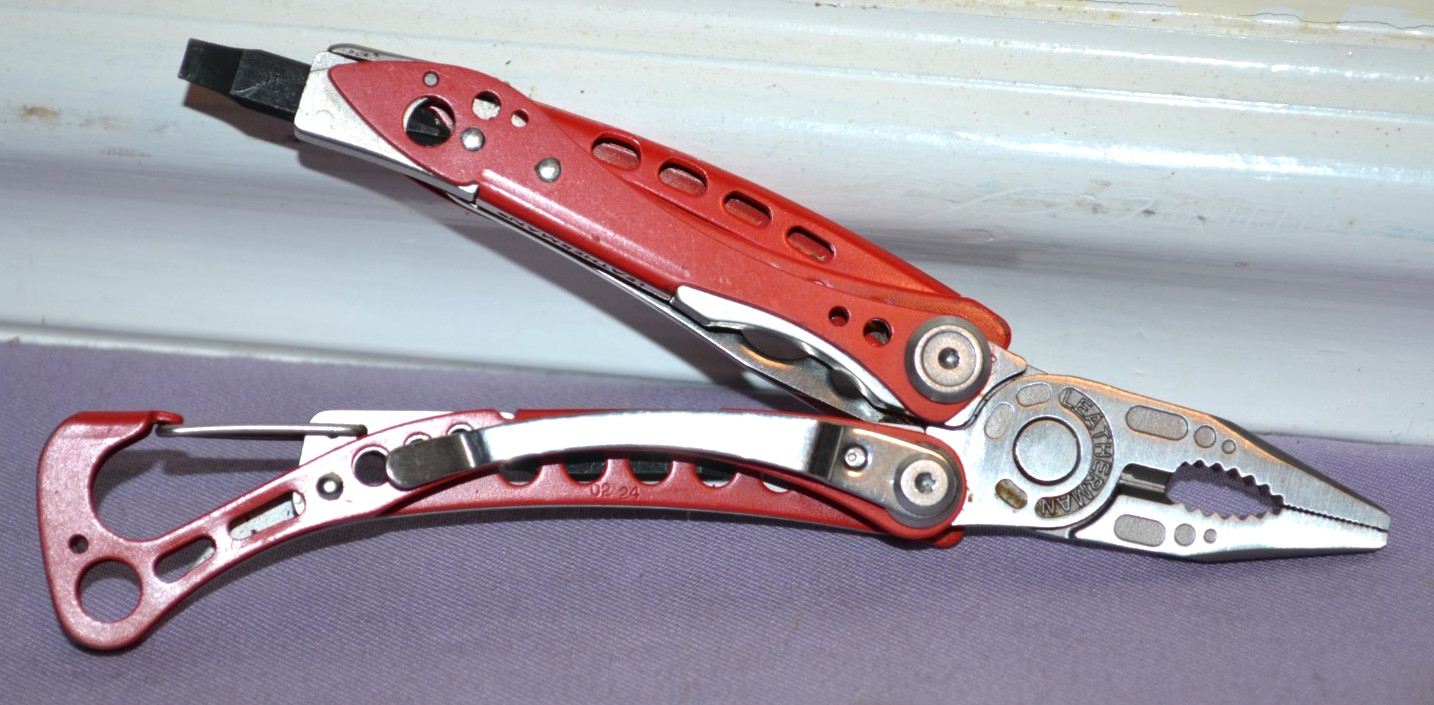 OEM Leatherman Skeletool RX Red Multi-Tool Knife, Pliers & Other Tools — Great