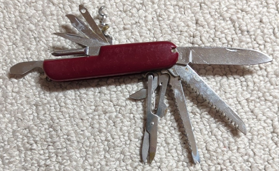 11 In 1 Pocket Knife Multi-Tool 24