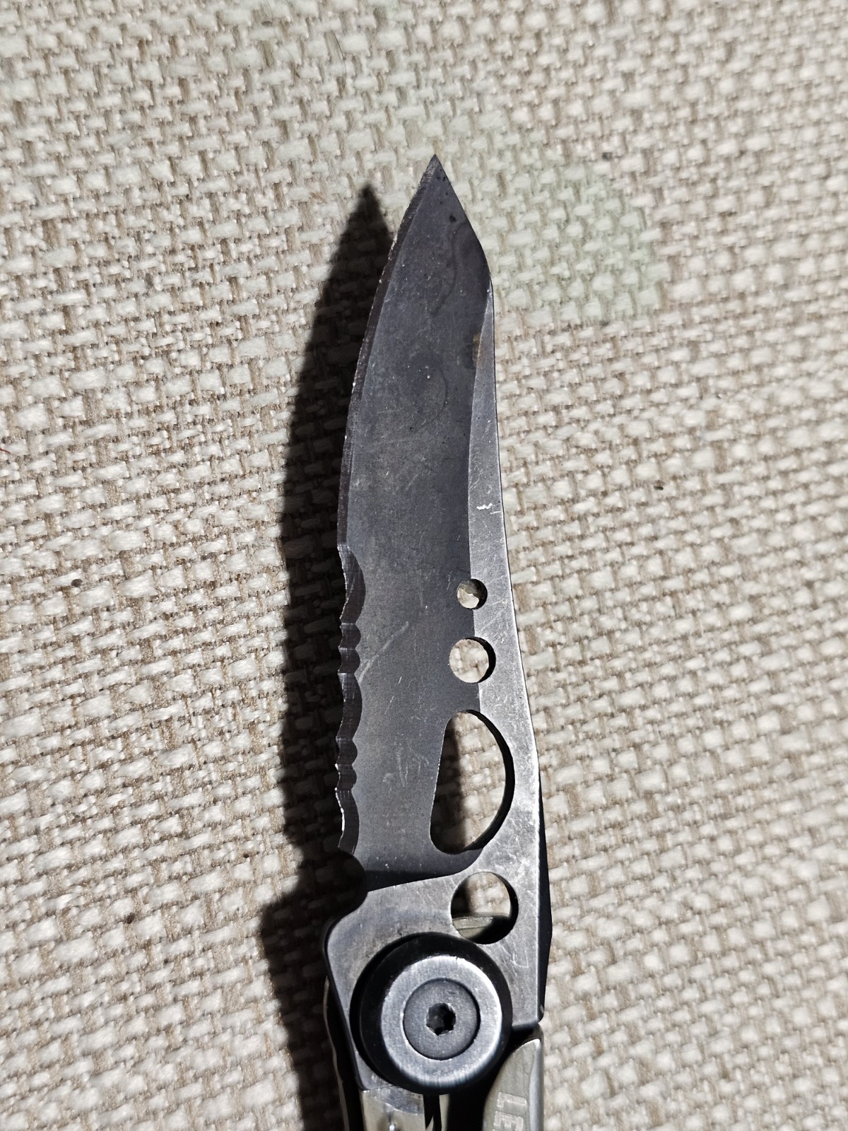 LEATHERMAN Skeletool KBX Multitool, Stainless Steel 832382