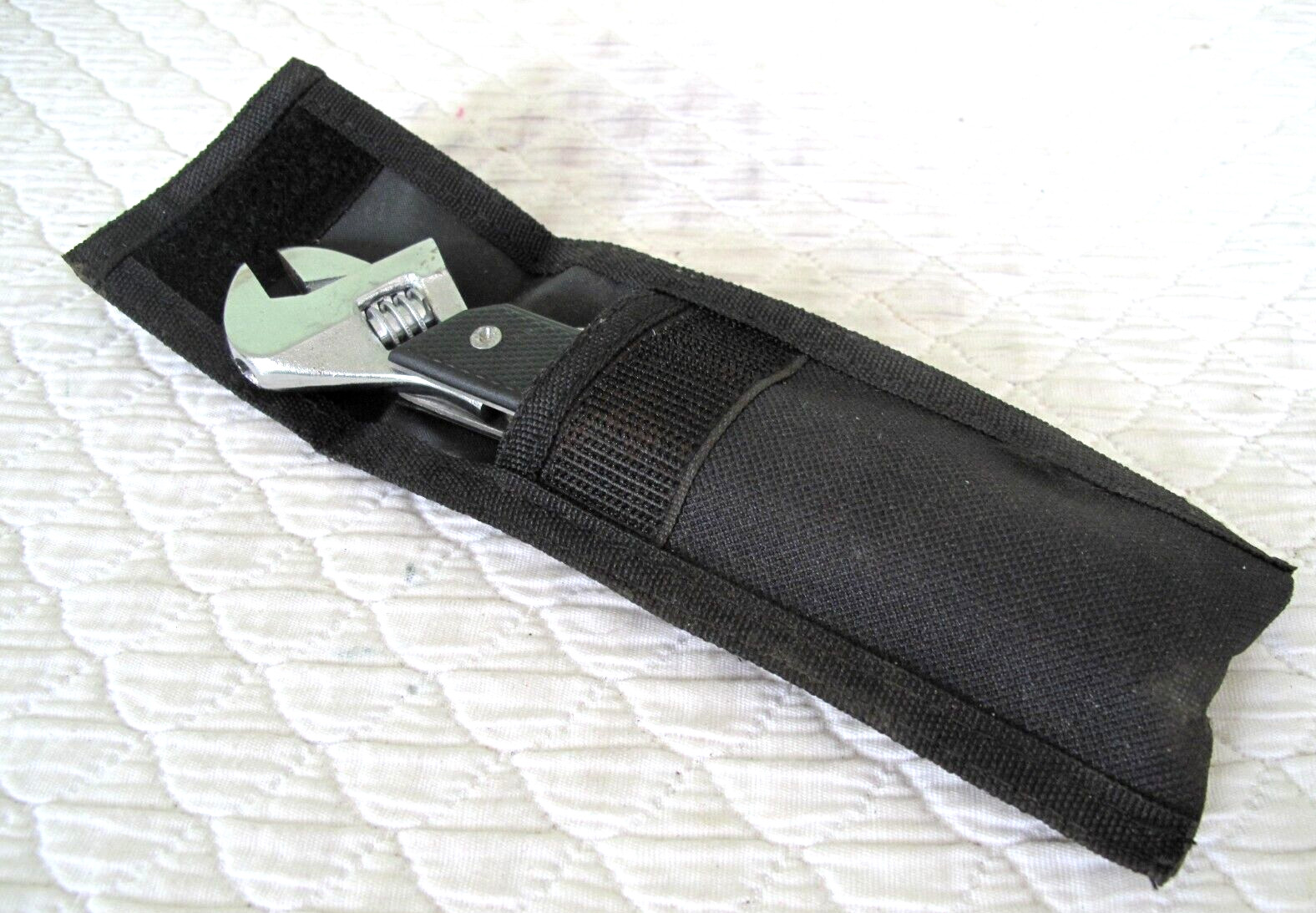 VTG Alltrade Stainless Steel 6 Multi-Tool w/Wrench & Belt Slide Case Black 6″ L