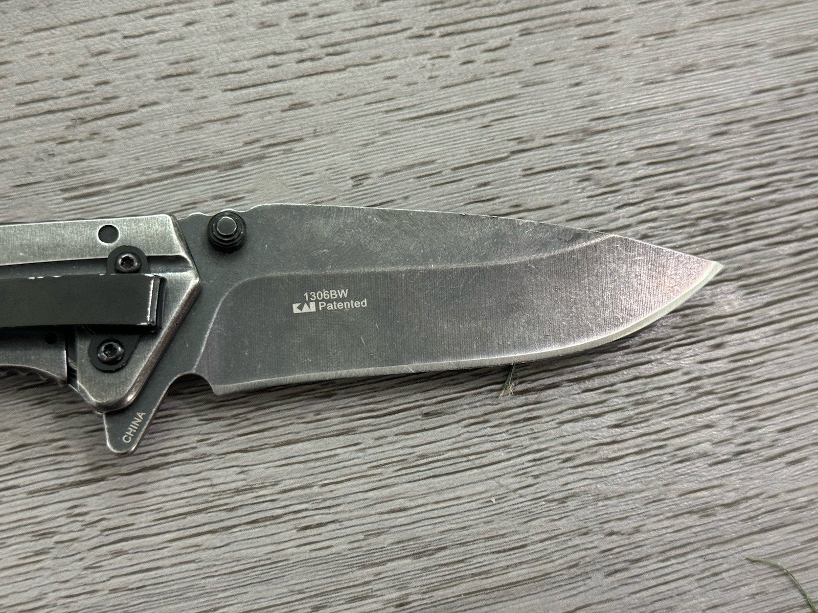 Kershaw 1306BW Filter KAI Patented 3Cr13 SpeedSafe A/O Folding Pocket Knife