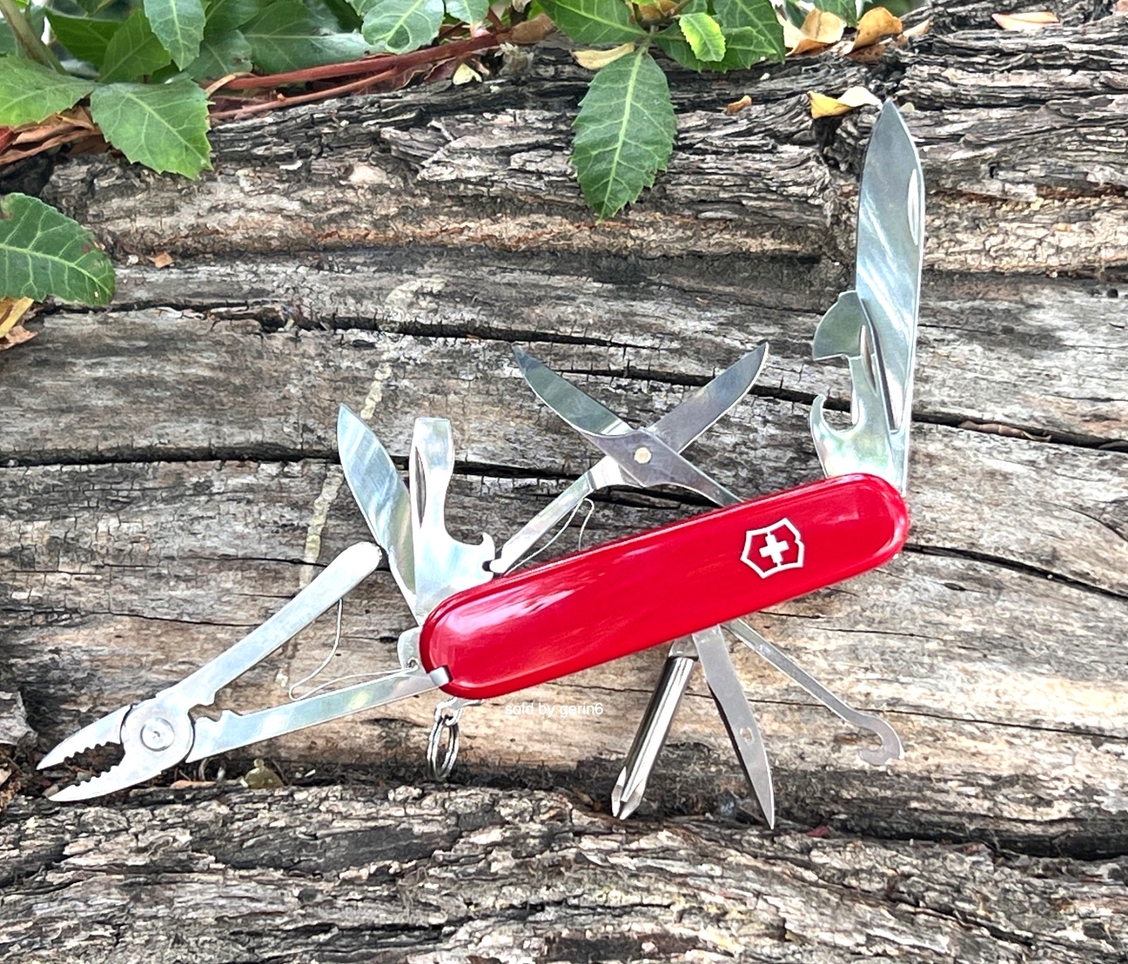 Victorinox Swiss Army Original Knife Red Deluxe Tinker 1.4723, New In Box