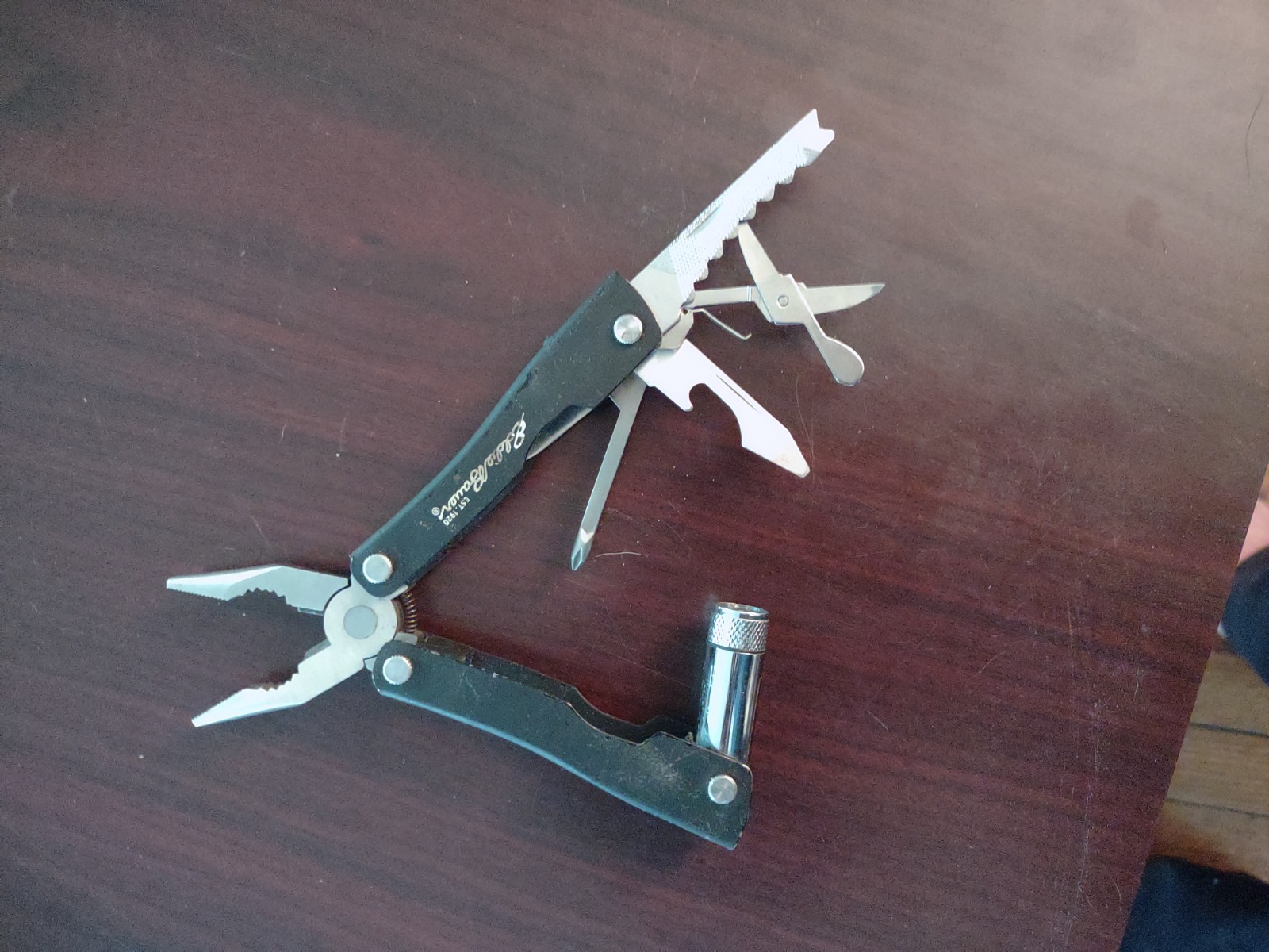eddie bauer multitool