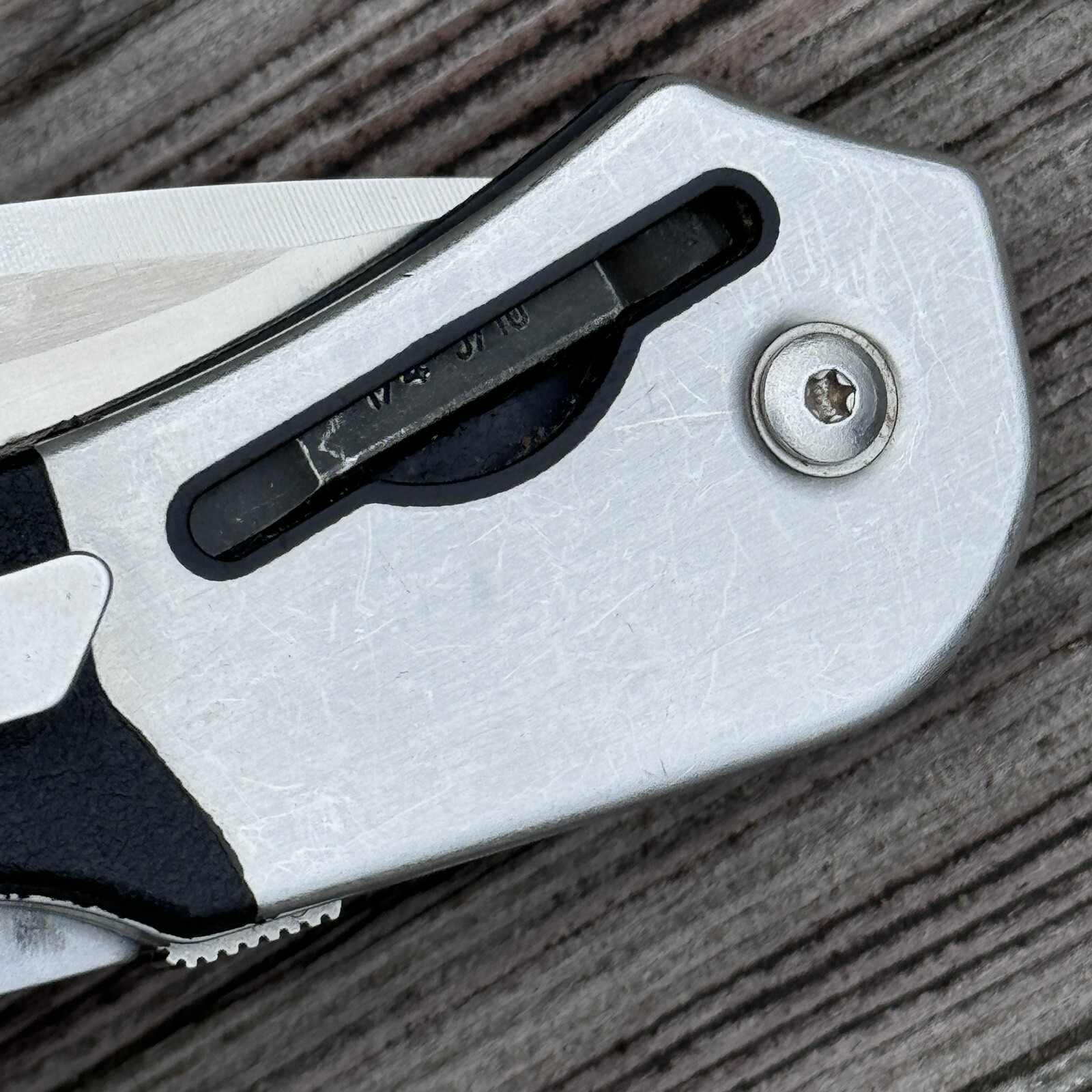 Leatherman E55B multitool (Expanse Series). Premium 154CM Stainless steel
