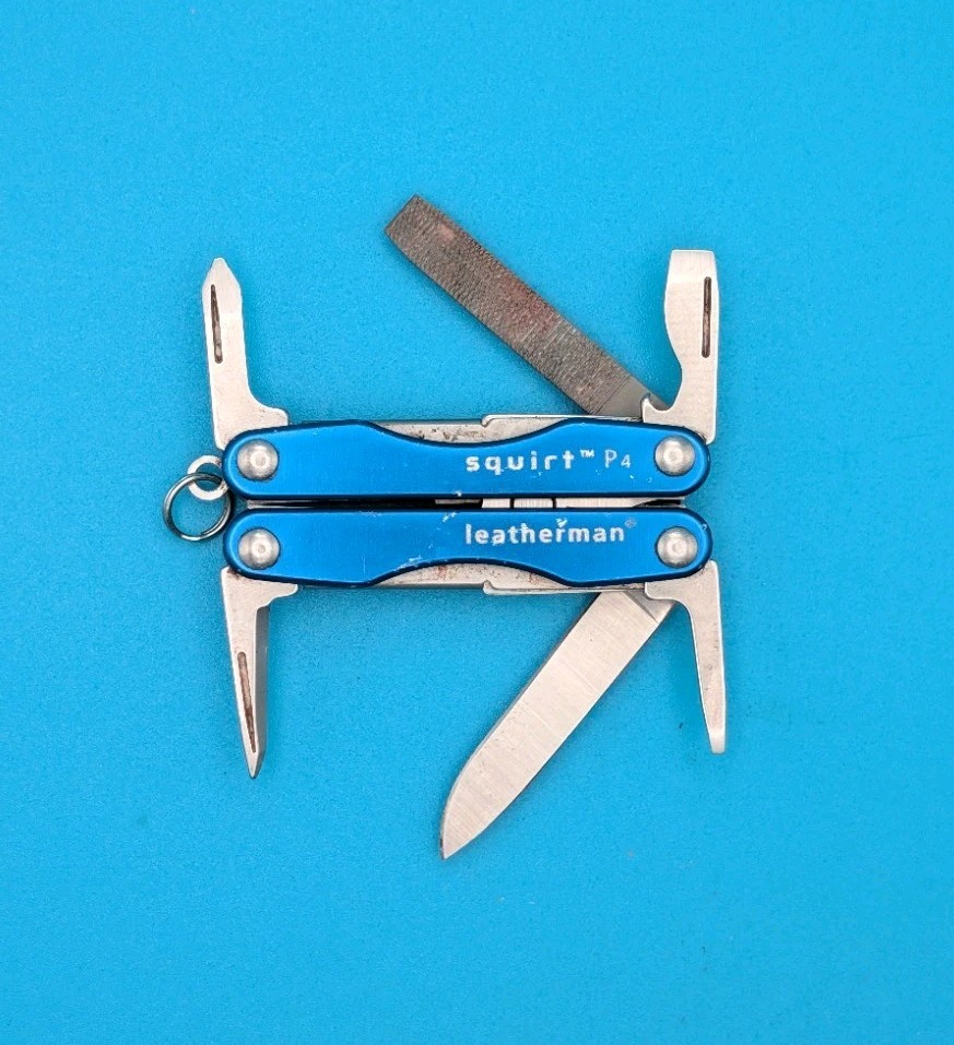 Leatherman Squirt P4 Multi-Tool, Key Ring, Retired, BLUE!