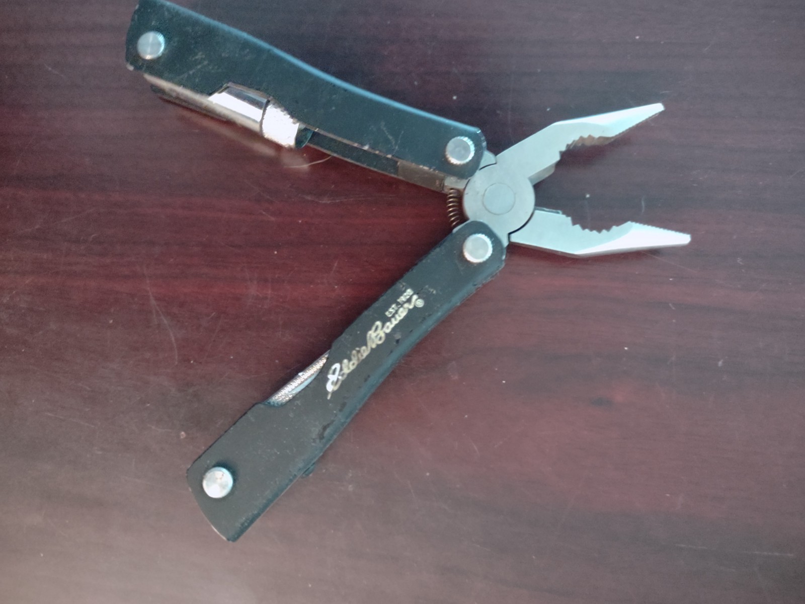 eddie bauer multitool