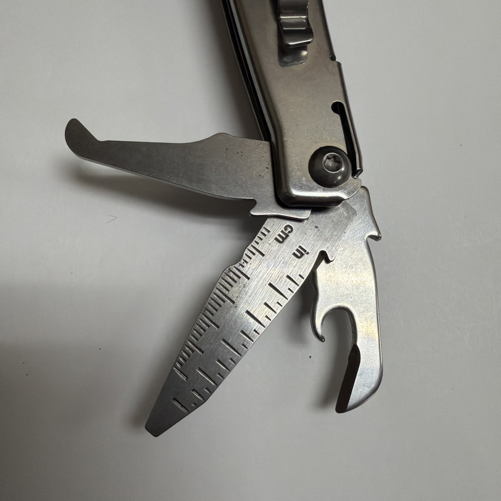 Leatherman Rev Multi-Purpose 14-Tool Stainless Steel