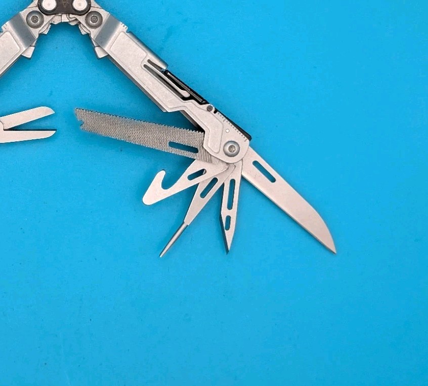 SOG PowerPint Tool Compact Lightweight Silver Multi-Tool!