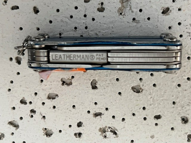 Vintage Leatherman SQUIRT S4 Blue Multi-Tool Keychain Discontinued—