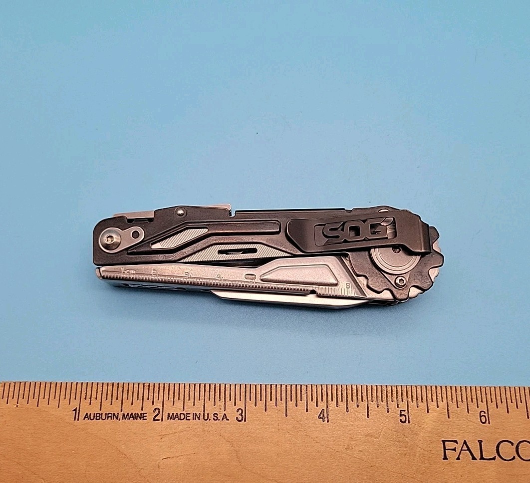 SOG Switchplier 2.0 Multi-Tool – 12-in-1 Multi-Tool w/ One-Hand Plier Deploy