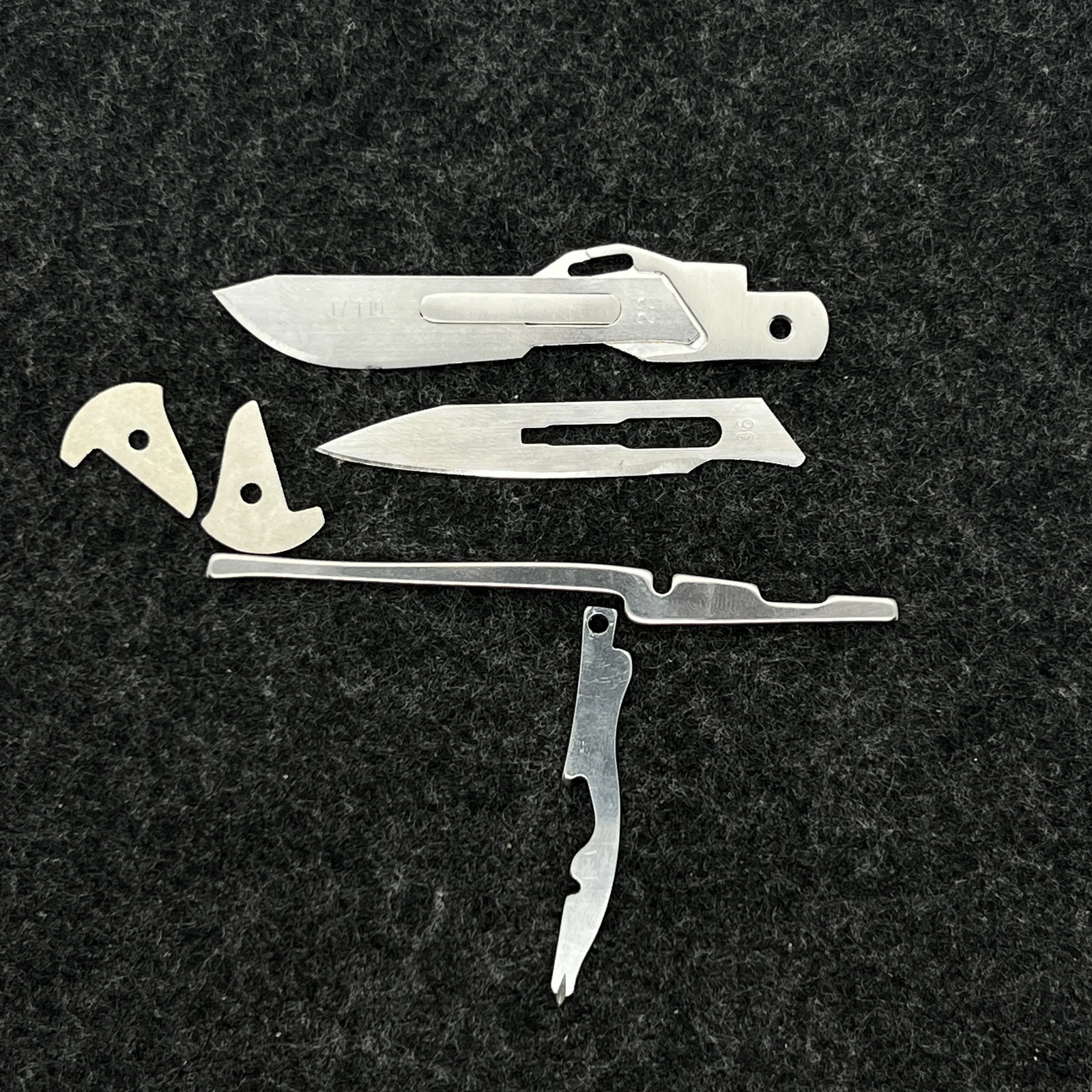 Scalpel Handle with Thumb Hole Fit #36 Blade For 91mm Victorinox SAK MOD